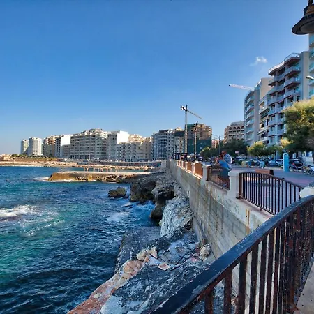 Amazing 3br Beachfront In Tower Rd By 360 Estates